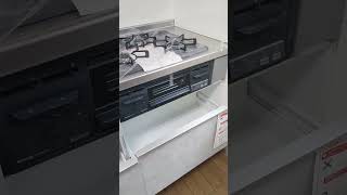 新翻修了厨房简直是太漂亮了,太感谢施工队朋友们的热心关照