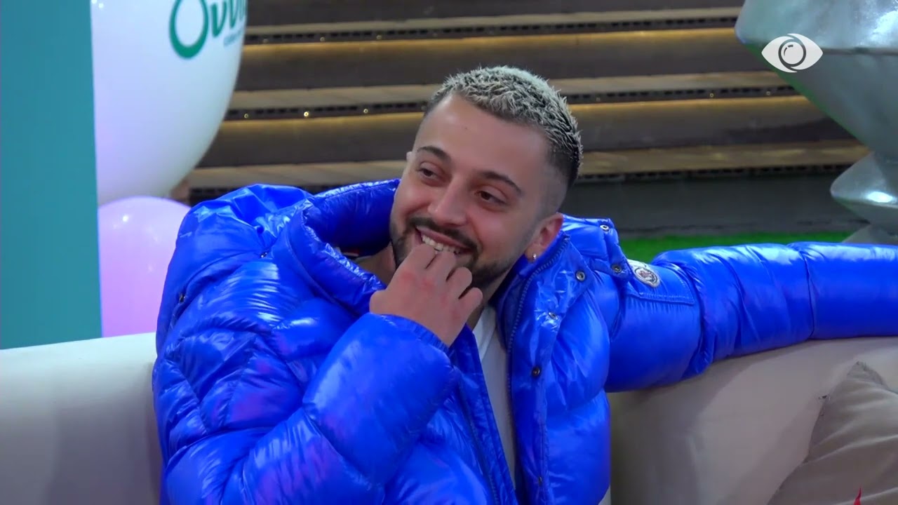 “Jam 10 hapa para teje…”/ Jozi-Gjestit gjatë bisedës