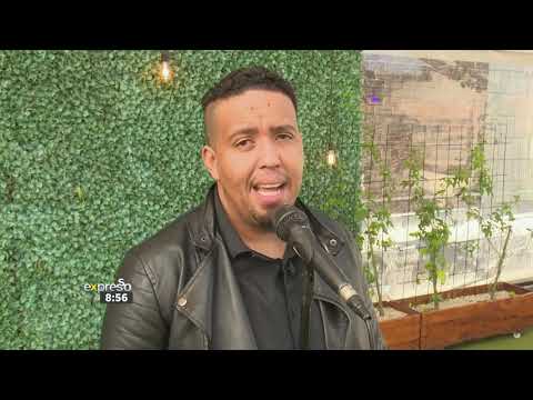 Eon le Roux performs ‘You’ll Never Walk Alone’