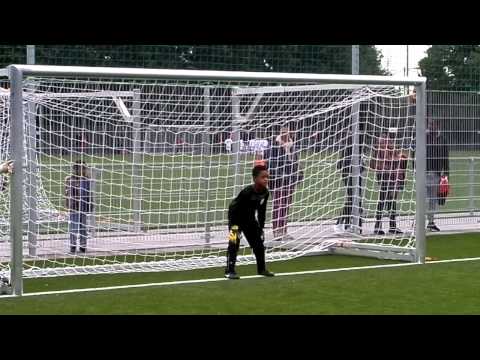 Strafschoppen Zeeburgia F2 - FC Abcoude F1 (za. 21 sept.13)