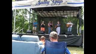 The Sparks Sisters (featuring Chace) "Wayfaring Stranger" Sally Gap Festival 2015