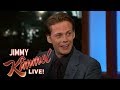 Bill Skarsgård on Playing Pennywise the Clown Bill Skarsgård on Playing Pennywise the Clown