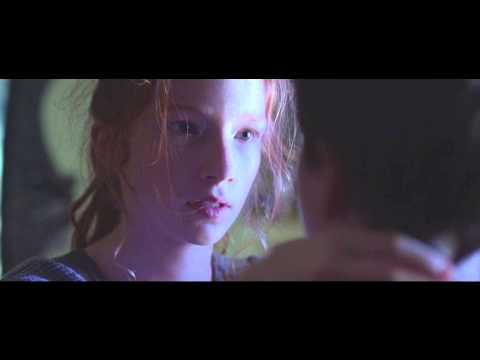 download lagu mp3 mp4 Karen Gillan Oculus Death, download lagu Karen Gillan Oculus Death gratis, unduh video klip Karen Gillan Oculus Death