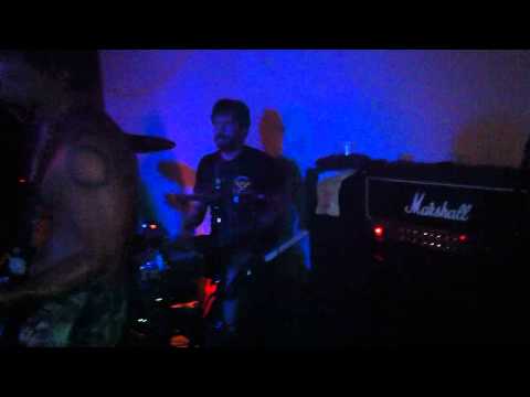 Mukeka di Rato - Sei que você não gosta de fã / Bush sorrindo / Pela janela do trem