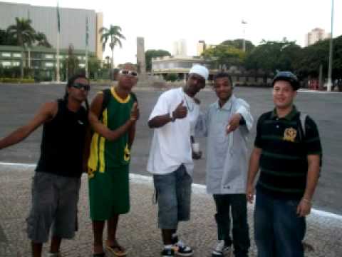 Mano Fabiano - A revanche Rap - Entre as rosas e as flores- musica Dj fox,mano fabiano,VDBLU