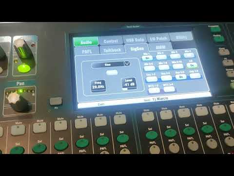 Allen&Heath QU-32 Pink Noise Oscilator