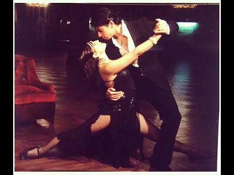  Bruno Gibertoni  and  Johana Copes  are  dancing  to  the  tango  "  Yunta de Oro  "  by  Color Tango  in  2007