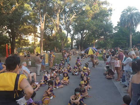 LOS ARLEQUINES DE LA R EN LA PLAZA CASTELLI 2020