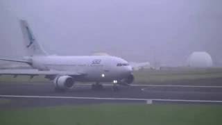 preview picture of video 'SATA Internacional flight 220 arriving at Ponta Delgada'