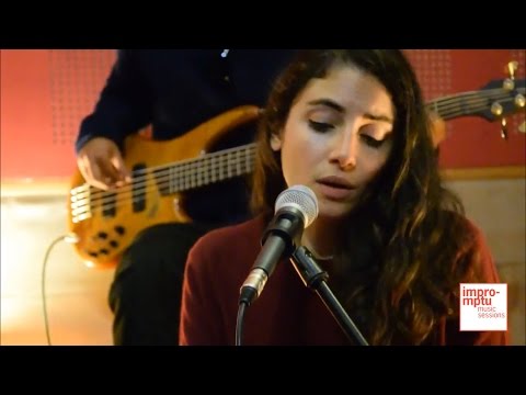 Impromptu Music Sessions || Marta Rosa -  From the pines