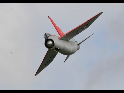GIANT 1/4 SCALE RC ENGLISH ELECTRIC LIGHTNING WITH TWIN TURBINES - TED - AT LMA RAF ELVINGTON - 2014