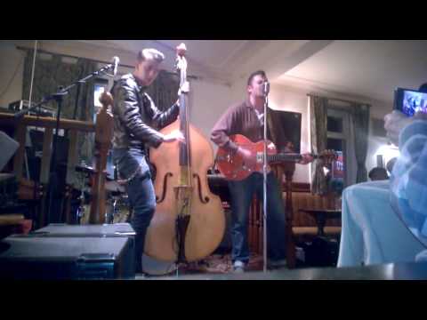 THE STRAIGHT ACES WITH JAKE ON BASS "Boppin the blues"