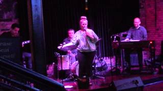 Teach Me Tonight (Gene DePaul, Sammy Cahn)