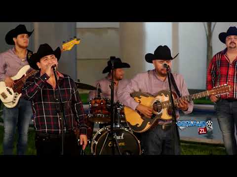 Israel Bravo y Su Grupo Aferrado Ft. Dinamicos Jrs - Ni Recompensa Ni Esperanza (En Vivo 2017)