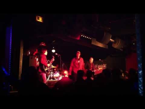 The Barracudas - Dead Skin - Live in Paris -