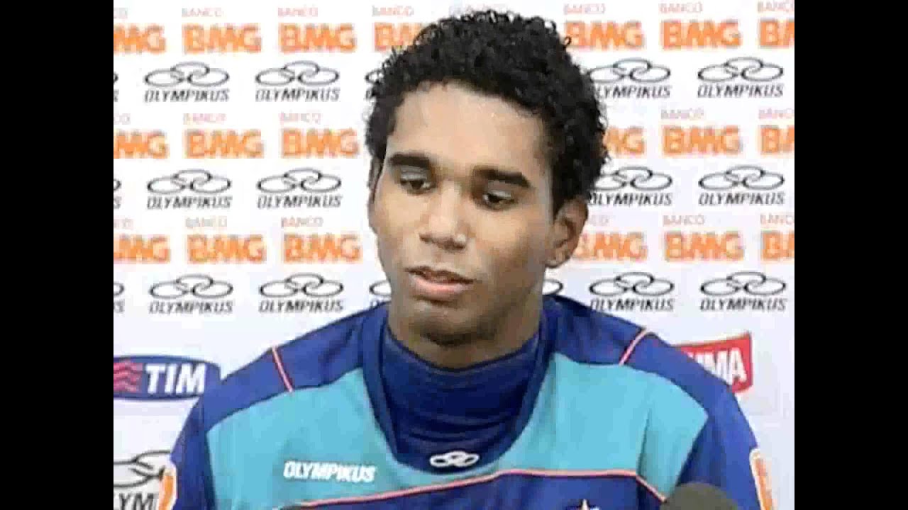 Luiz Antônio entra no lugar de Willians no Flamengo e quer aproveitar a chance - 24/06/2011