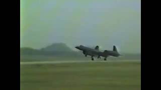 Vintage SR-71 Footage circa 1985