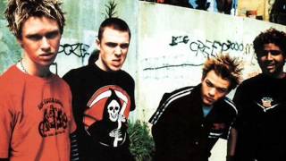 Sum 41 - Astronaut HQ + Lyrics