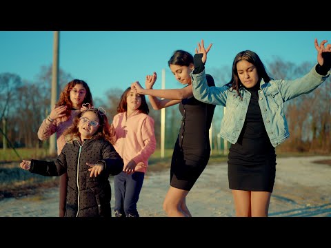 Mini Castkovske cajenky - Tanecne cover video od ViloBand