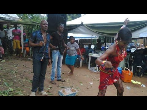 WATCH DR. OLOLOLO - OKA MMA N'UTE LIVE PERFORMANCE