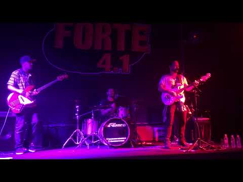 BANDA NEVERMIND - THE WALL / UPTOWN FUNK (COVER)