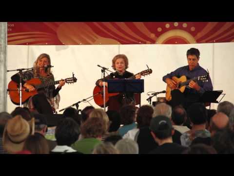 Flory Jagoda "Ocho Kandelikas"