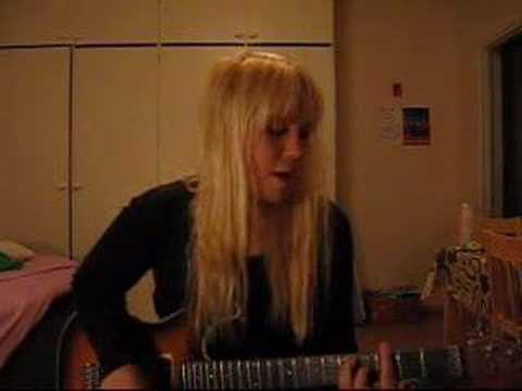 Hit me baby one more time (Britney Spears cover)