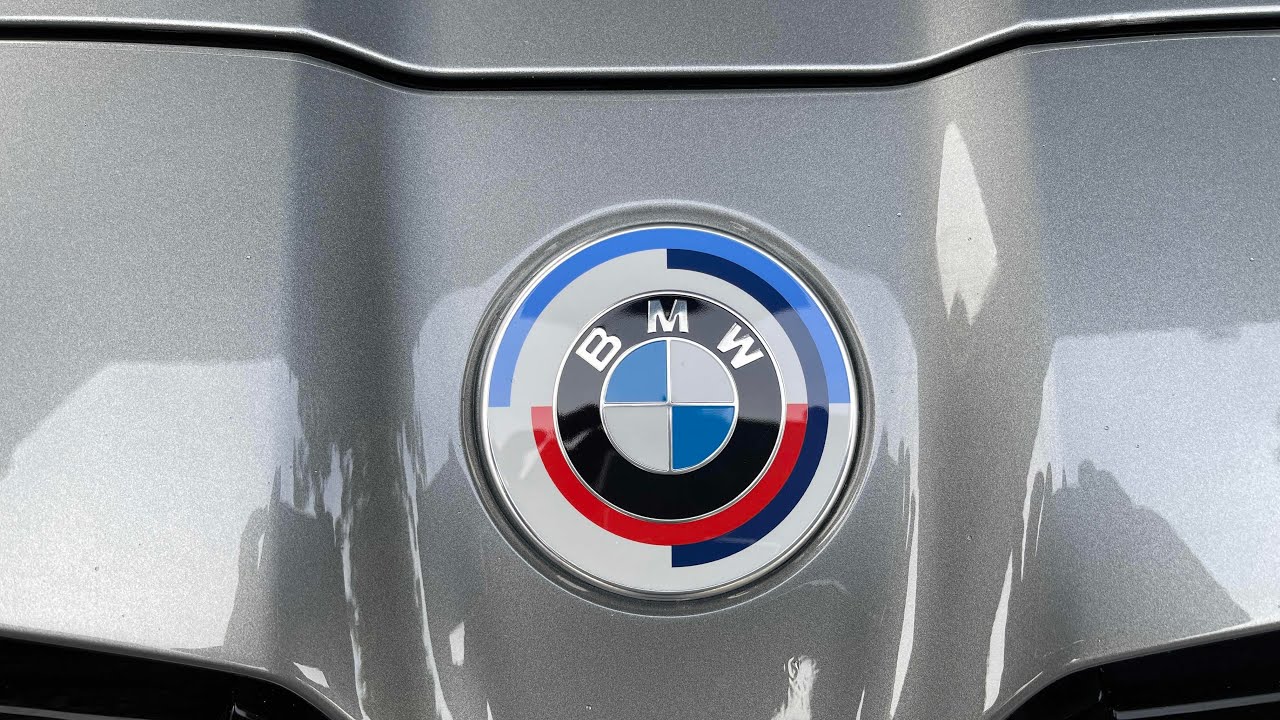 Watch video BMW M3 Competition xDrive 2022 50 Year Heritage Badge fitting Now BMW M3 Competition xDrive 2022 50 Year Heritage Badge fitting