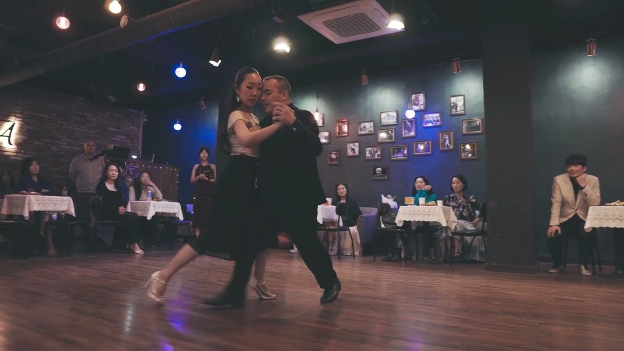 Hernan Alvarez Prieto & Suri Bae, "Si la llegaran a ver" D'arienzo Maure