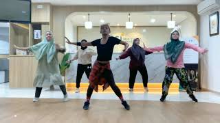 Download lagu No Comment - Tuty Wibowo | Bunda Corla | Senam Kreasi | TikTok | Viral | Zumba | ZIN IDHO BATAM mp3