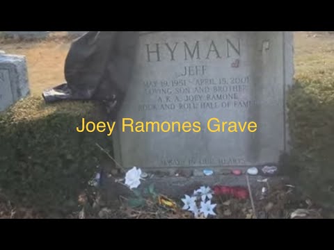 JOEY RAMONE’S GRAVE.