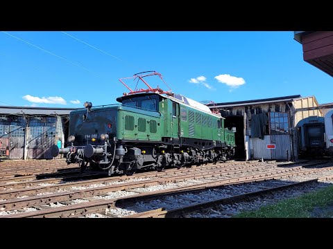Bewegung im Maschinenraum - Unterwegs mit E94 088