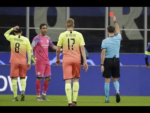 Claudio Bravo red card vs Atalanta 1-1 2019