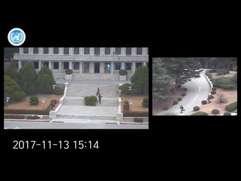 Под ливнем пуль, северокорейский военный прорвался на автомобиле в Южную Корею