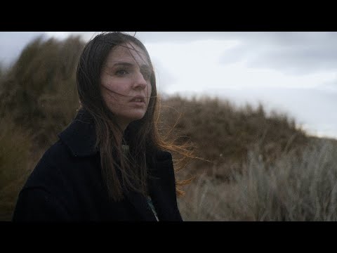 Amelia Coburn - When The Tide Rolls In (Official Video)