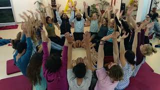 Download lagu Laughter Yoga Session - Om Shanti Om Yoga School mp3 Download lagu Laughter Yoga Session - Om Shanti Om Yoga School mp3