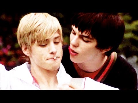 tony + maxxie | what's a s o u l m a t e ?