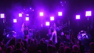 Rebecca &amp; Fiona - Candy Love (LIVE)