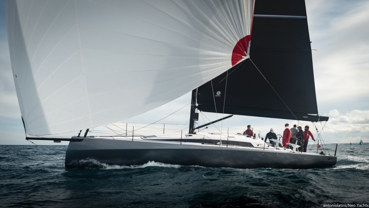 Neo 430 Roma: The Pleasure of Sailing