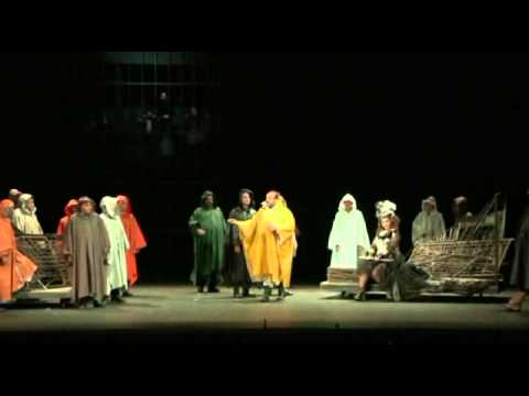 Dimitris Paksoglou Performs