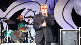 Herman's Hermits - Listen People