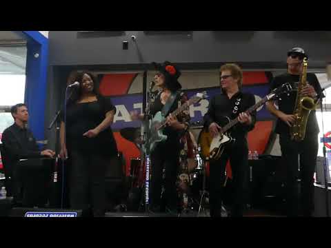 Rosie Flores - If There Was A Way