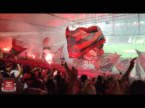 TORCIDA DO FLAMENGO INCENDEIA O MARACANÃ NA ENTRADA DO TIME CONTRA O PALMEIRAS - COPA DO BRASIL 2024
