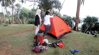preview picture of video 'Camping Pantai Karang Taulan Tasikmalaya_ Idependen Camp'