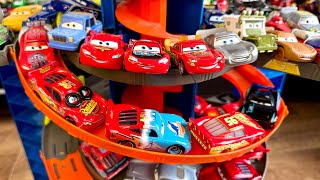 Lightning McQueen Track Performance | Disney Pixar Cars Review