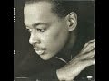 LUTHER VANDROSS   Knocks Me Off Me Feet     R&B