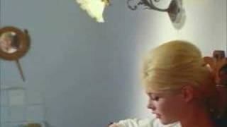 Brigitte Bardot singing Sidonie 1962