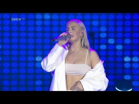 Anne Marie "Rockabye" (Clean Bandit) LIVE at SWR3 New Pop Festival 2017