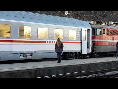 Lokwechsel, D 158  von Ljubljana nach Graz am Grenzbahnhof Spielfeld, Südsteiermark, Austria 
