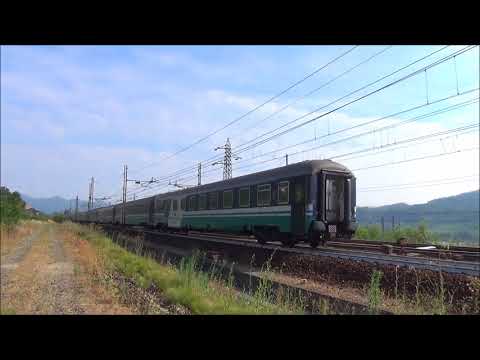 I SALUTI DELLE E.402B+E.444 CON INTERCITY IN TRANSITO A ARQUATA S. (AL) 15 - 7 - 2017
